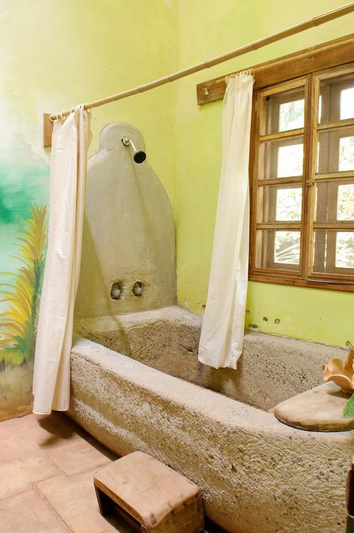 Takalik Maya Lodge El Asintal ภายนอก รูปภาพ
